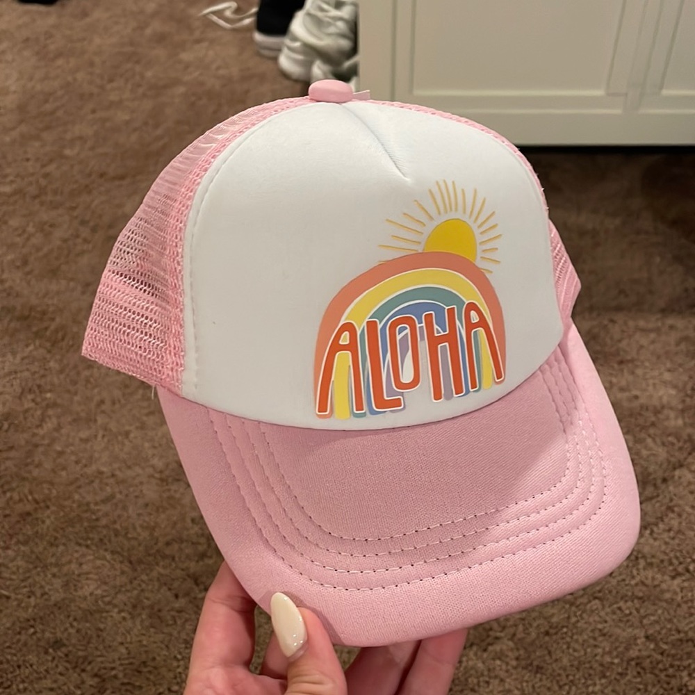 Trucker hat